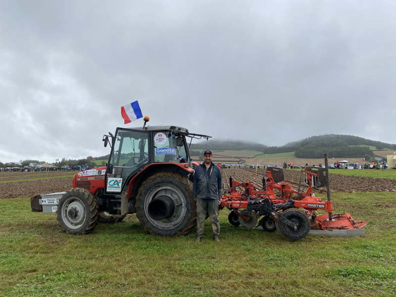 Thomas_Debes_labour_champion_Monde_planche_Irlande_septembre_2022.jpg